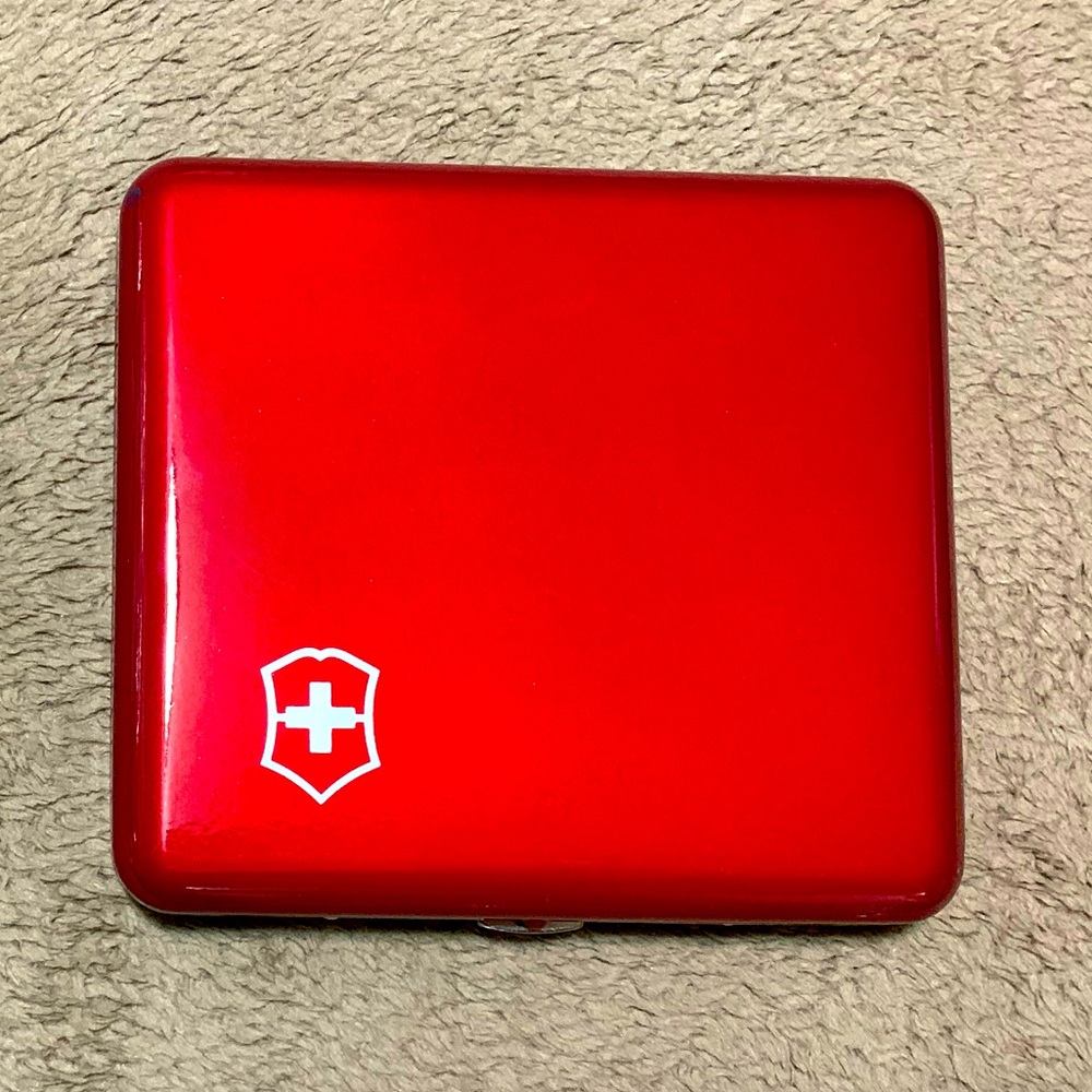 RARE VICTORINOX Cigarette case